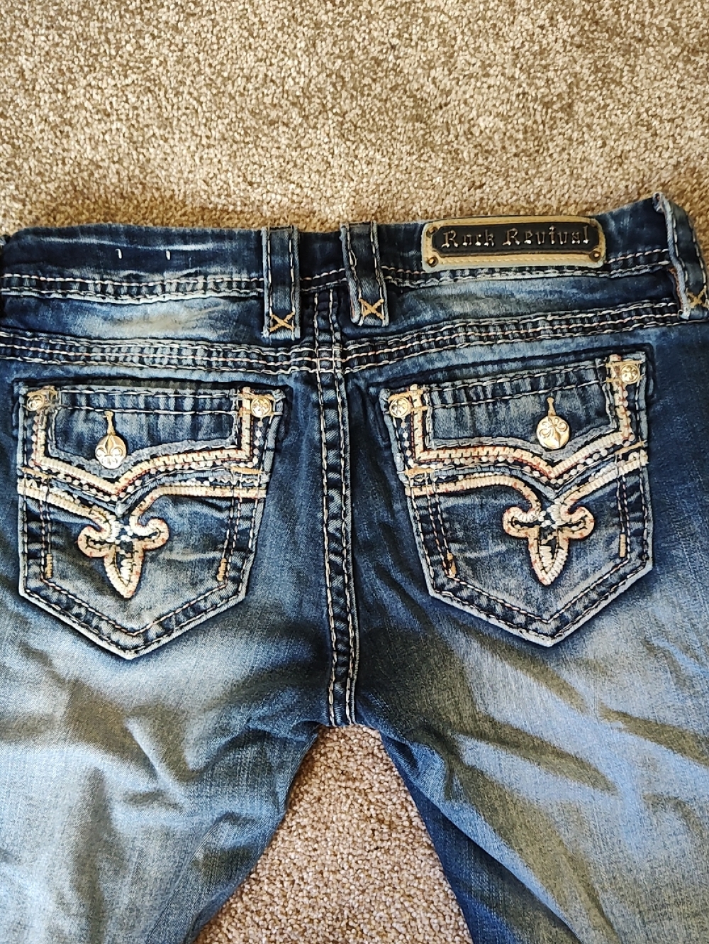 Rock Revival Betty Straight Size 28